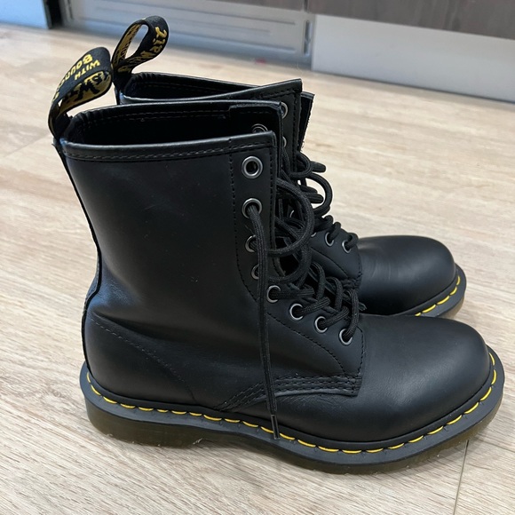 Doc martens boots - Picture 2 of 3